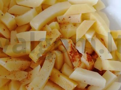 Keptos bulvės su traškia plutele svieste Žingsnis 2