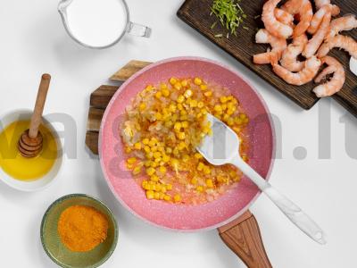 Karis su kukurūzais ir krevetėmis Žingsnis 1