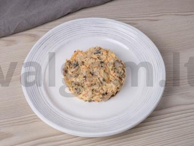 Greitos salotos su konservuota žuvimi ir grybais Žingsnis 6