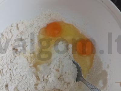 Atviras pyragas su avietėmis Žingsnis 2