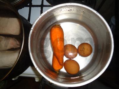 Naminiai kiaulienos cholodetai su petražolėmis Žingsnis 4