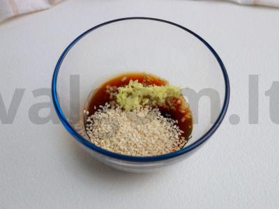 Lengvas ešerių filė receptas su sezamo sėklomis ir imbieru Žingsnis 2