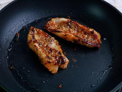 Lengvas ešerių filė receptas su sezamo sėklomis ir imbieru Žingsnis 4