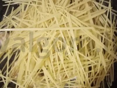 Spagečiai su vištienos rutuliukais Žingsnis 4