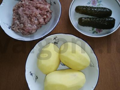 Sriuba skani su mėsos kukuliais Žingsnis 1