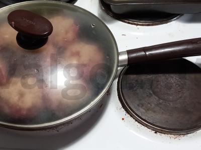Jautienos kotletai su bazilikais Žingsnis 5