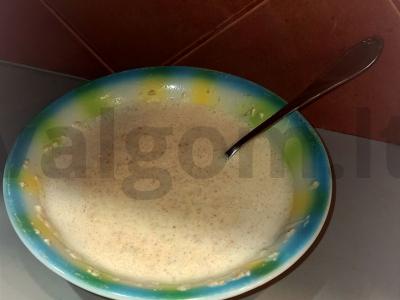 Avižiniai blynai su sūriu per 15 minučių Žingsnis 1
