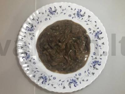 Sultingas jautienos stroganovas su grybais pagrindine nuotrauka