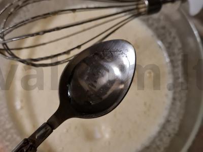 Sveikas varškės apkepas multicooker įrenginyje Žingsnis 5