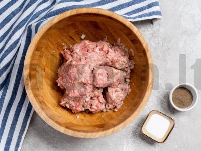 Maistingos "rozetės" su maltos mėsos įdaru Žingsnis 2
