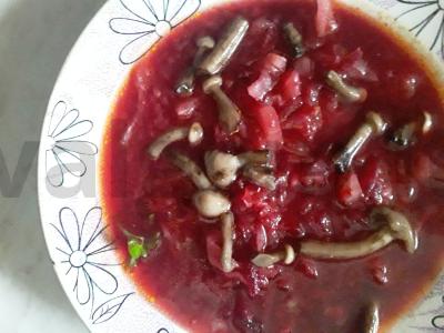 Grybų barščiai pagrindine nuotrauka