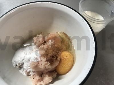 Vištienos blyneliai Žingsnis 1