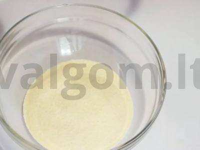 Manniki ant grietinės "Airy" Žingsnis 1