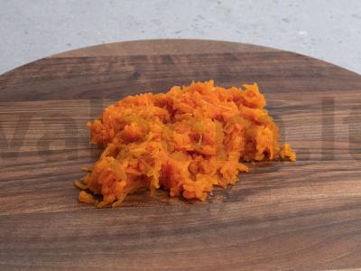 "Mimosa" salotos su marinuotais svogūnais Žingsnis 2