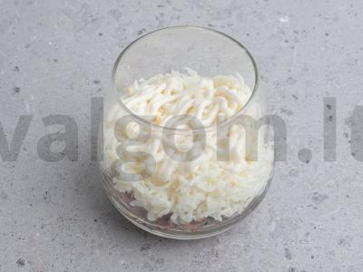 "Mimosa" salotos su marinuotais svogūnais Žingsnis 4