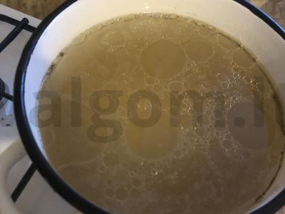 Rusiško stiliaus šči su žalumynais ir vištiena Žingsnis 1