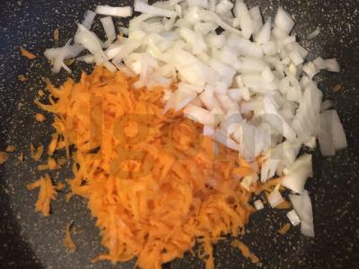 Rusiško stiliaus šči su žalumynais ir vištiena Žingsnis 7