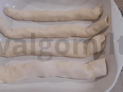 Vamzdeliai su varške ir bananais Žingsnis 3