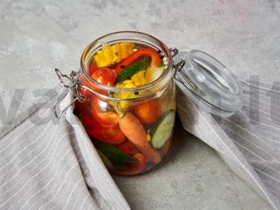 Marinuoti pomidorai su kukurūzais Žingsnis 2