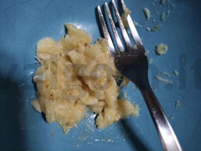 Stebuklingas vaflis su bananais ir sūdytais žemės riešutais Žingsnis 2