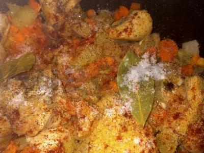 Labai skanus vištienos ir bulvių troškinys. Žingsnis 6