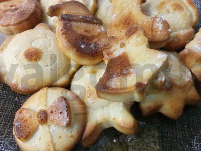 Keksiukai su namine grietine pagrindine nuotrauka