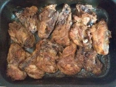 Keptos vištienos šlaunelės grietinės ir pomidorų padaže Žingsnis 5