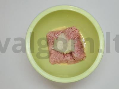 Grybai su malta kiauliena Žingsnis 1