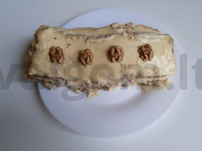 Graikiniai riešutai su kremu Žingsnis 4