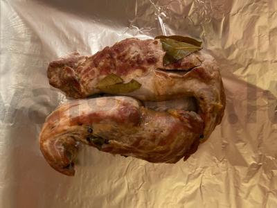 Namuose pagaminta kiauliena pagrindine nuotrauka