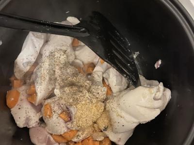 Vištienos kepsnys su daržovėmis multicooker įrenginyje Žingsnis 3