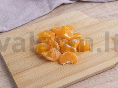 Vištienos kukuliai mandarinų marinate Žingsnis 1