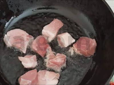 Kukurūzų košė su mėsa Žingsnis 1