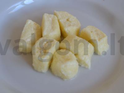 Tingūs koldūnai iš trijų ingredientų Žingsnis 4