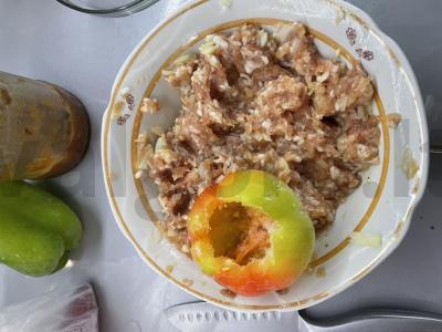 Įdarytos paprikos su troškintais svogūnais ir pomidorų pasta Žingsnis 5