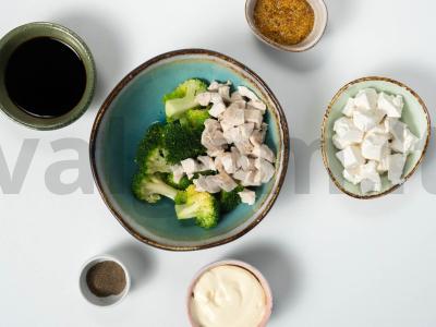 Vištienos ir fetos salotos Žingsnis 1