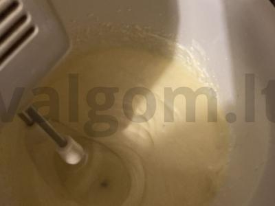Šokoladiniai keksiukai su kokosų kremu Žingsnis 4
