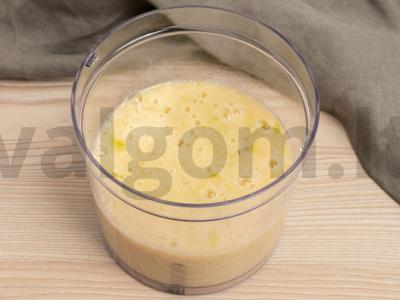 Mandarinų, bananų ir obuolių kokteilis Žingsnis 3