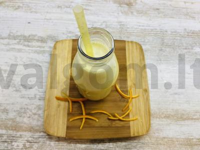 Mandarinų pienas pagrindine nuotrauka