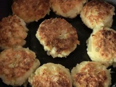 Lengvi kopūstų paplotėliai Žingsnis 3