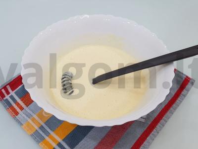 Oro grietinės keksiukai su sultenėmis Žingsnis 3