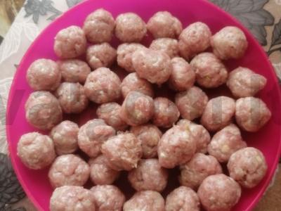 Bulvių troškinys su mėsos kukuliais Žingsnis 4