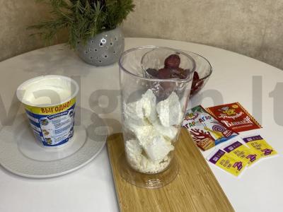 Varškės desertas su braškėmis Žingsnis 1