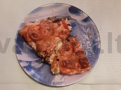 Sveika cukinijų pica pagrindine nuotrauka