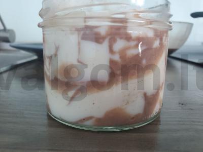 Marmurinė panakota pagrindine nuotrauka