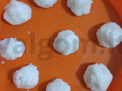 Kokosiniai sausainiai. Žingsnis 4