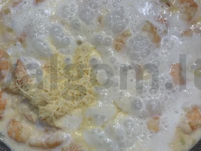 Krevečių makaronai su pienu Žingsnis 4