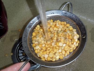 Žirnių sriuba su kepta šonine Žingsnis 1