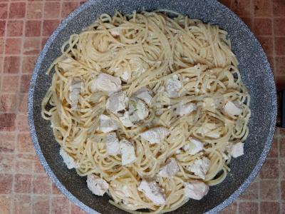 Gardūs spagečiai su vištienos krūtinėle Žingsnis 5