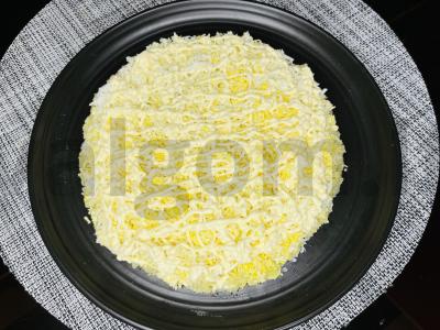 Salotos su konservuota rausvąja lašiša Žingsnis 3